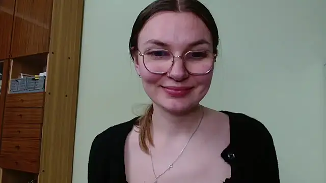 LooveELLYx webcam