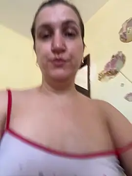 Bia_sexynovaes live cam