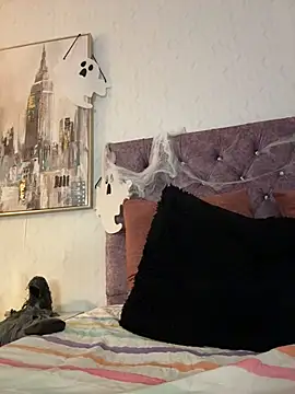 HoneyMollyX live cam on StripChat