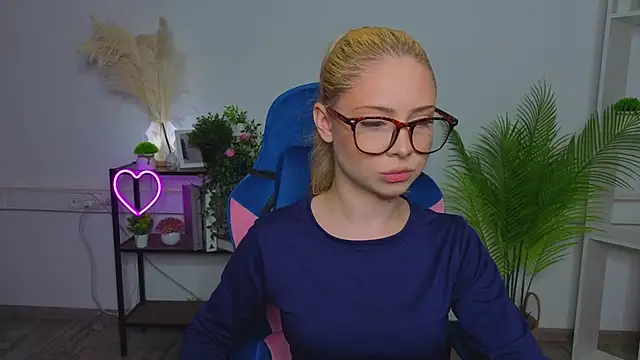 Live sex cam of VioletPage