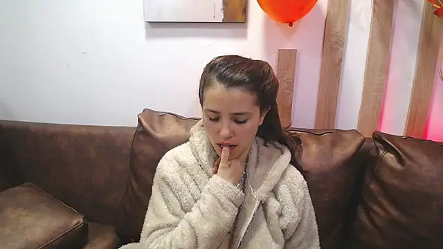 Ari_Stonne