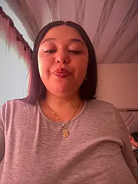 Kym_Owens live cam on StripChat