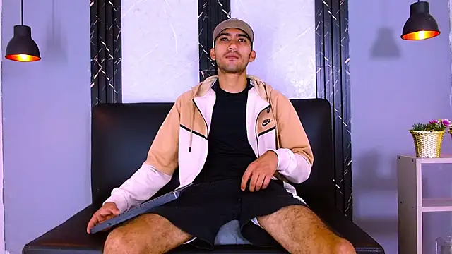 Liam_crox live cam on StripChat