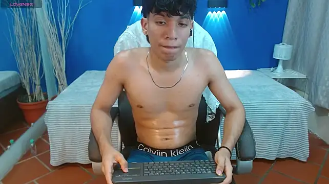 Jake_Falcon live cam on StripChat