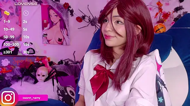 Swannamy live cam on StripChat