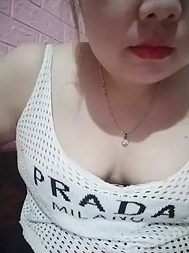 Mika_sexy live cam on StripChat