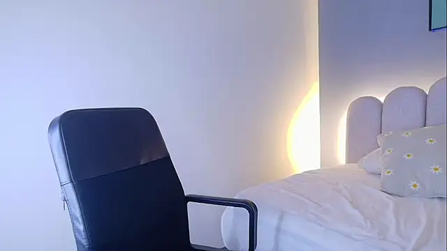 Ayla_Queen live cam on StripChat
