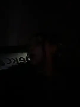 double_troubles's live room