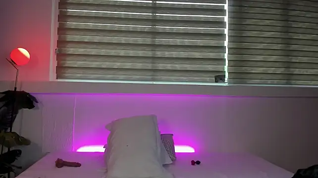 Kylie_Sofi live sex cam