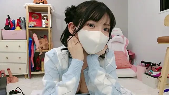 -minami- live cam on StripChat