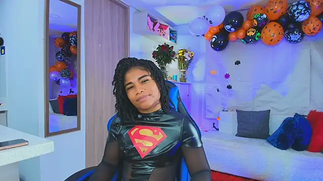 SilvannaFitt live cam on StripChat