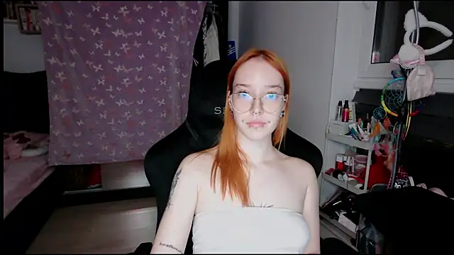 foxSonya live cam on StripChat