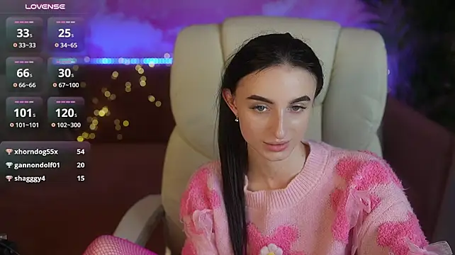 EmilyyMoon live cam