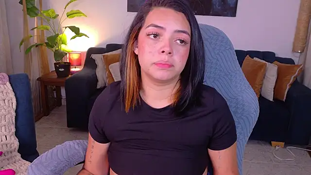 BellaAsford live cam on StripChat