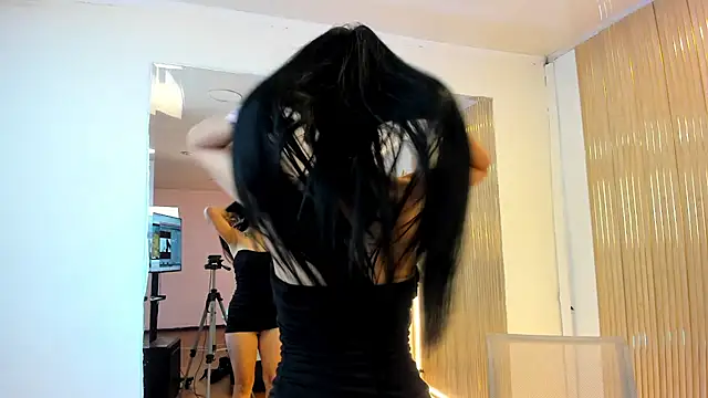Arianaa_Taylor live cam on StripChat