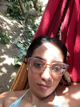 Swet_Babby live cam on StripChat