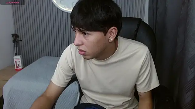 stiwentwink (M twink) - show cum public