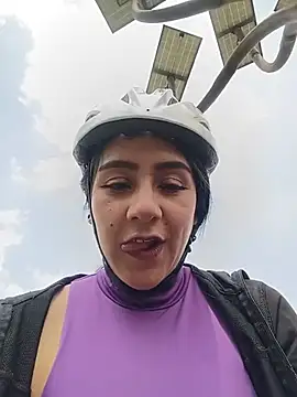 CAROLINE__07