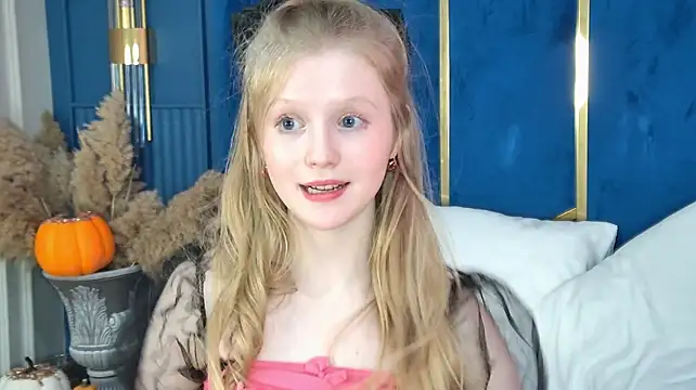LilianHowards webcam