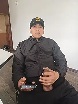 Moreno-Latino live cam