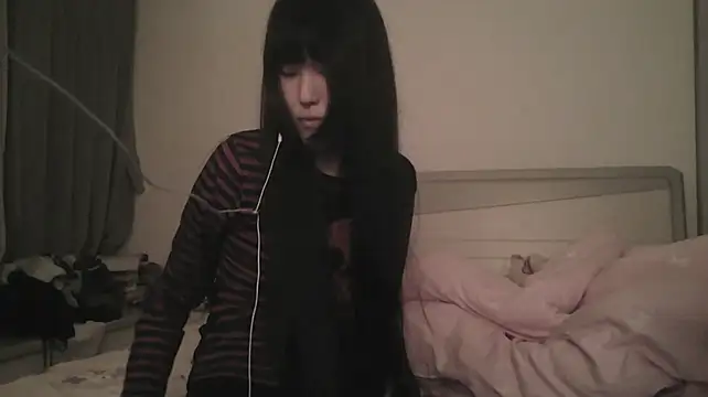 rinaloaz live cam on StripChat