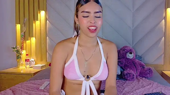 Juliana_Riderr live cam on StripChat