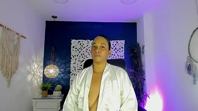 EbonyHorrny