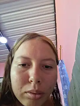 Khelmi live cam on StripChat