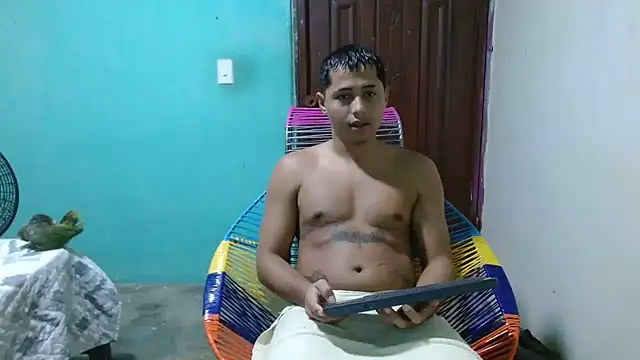 Lil_condor_baby on Stripchat