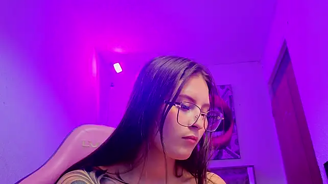 Destiny_A live cam on StripChat