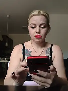 Ladykaos live cam on StripChat