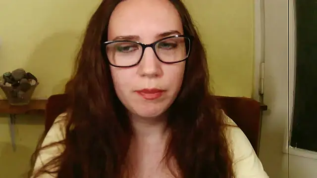 EmilyHotAngel live cam on StripChat