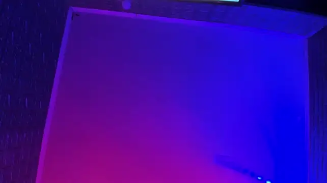 EmmyTorner live cam on StripChat