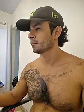 Latinoamericanobr live cam on StripChat