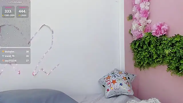 Mikasa_Horny
