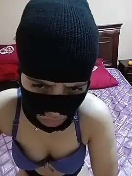 amira_vs_amir