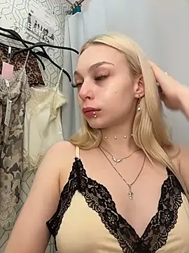 AngelinaTous