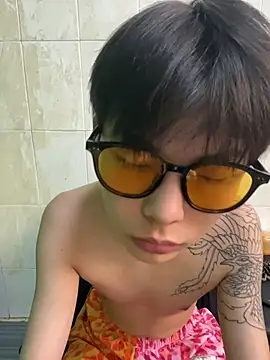 DDD_17 live cam