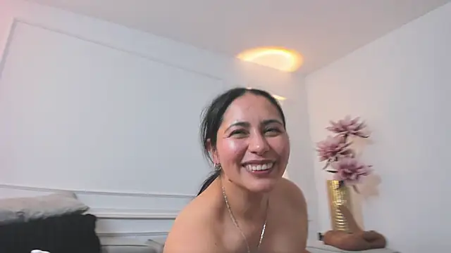 valeriavg live cam on StripChat
