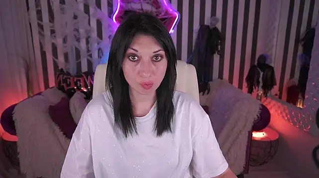 LangoriaJoy live cam on StripChat