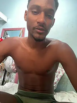 lisergio02 live cam on StripChat