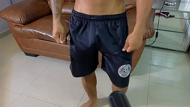 Tayron_king live cam on StripChat