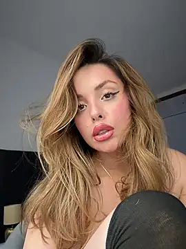 Alirawrz webcam