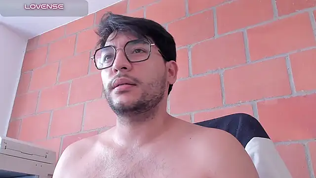 Pauldiazz live cam on StripChat