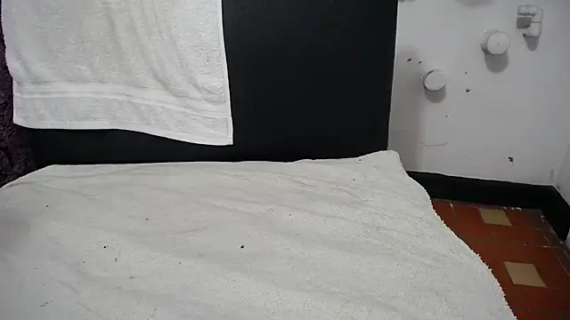 pervertt_sussy live cam on StripChat