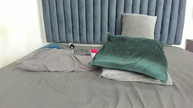 Sam_Roos live cam