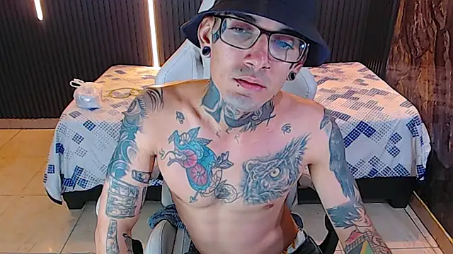 Boy_tatto77 live sex cam
