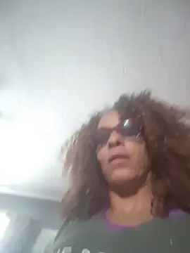 CeceilaMoon live cam on StripChat