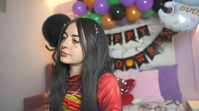 Ashleypetit live cam on StripChat