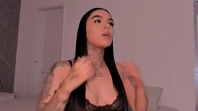 ScarlettRyderr live cam on StripChat